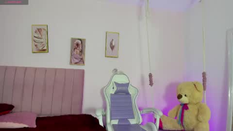 Zoe online show from 04.29.26