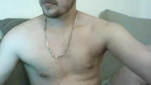 Snapshot of zoro2712 chatting on 10.28.25 Roy online show from 10.28.25