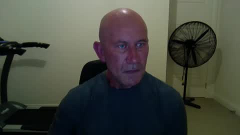 Snapshot of ztrim chatting on 11.08.25 ztrim online show from 11.08.25