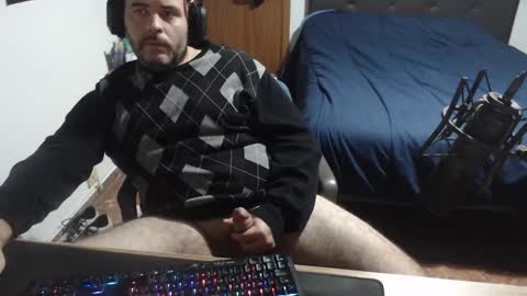 Snapshot of zuheyla26 chatting on 12.16.24 Zuheyla online show from 12.16.24