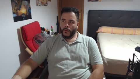 Snapshot of zuheyla26 chatting on 09.13.25 Zuheyla online show from 09.13.25