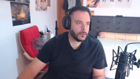 Snapshot of zuheyla26 chatting on 09.19.25 Zuheyla online show from 09.19.25