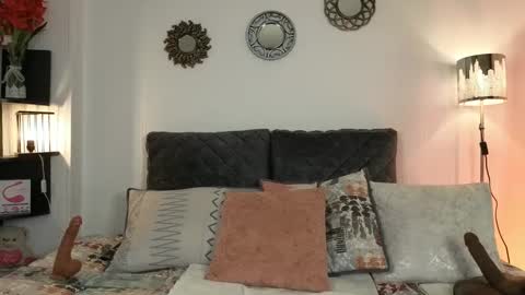 Snapshot of zuly_zahir_01 chatting on 03.04.25 zuly goode online show from 03.04.25