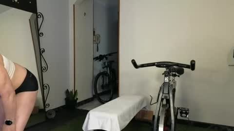 Snapshot of zuly_zahir_01 chatting on 03.06.25 zuly goode online show from 03.06.25