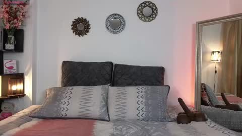 Snapshot of zuly_zahir_01 chatting on 03.12.25 zuly goode online show from 03.12.25