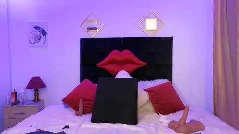 Snapshot of zuly_zahir_01 chatting on 09.11.25 zuly goode online show from 09.11.25