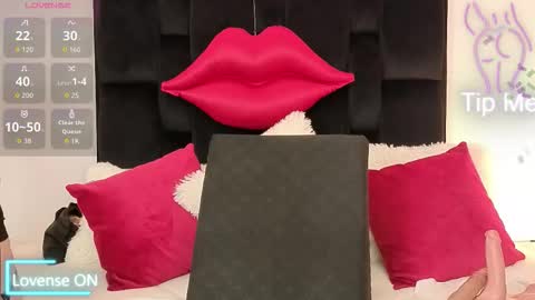 Snapshot of zuly_zahir_01 chatting on 10.20.25 zuly goode online show from 10.20.25