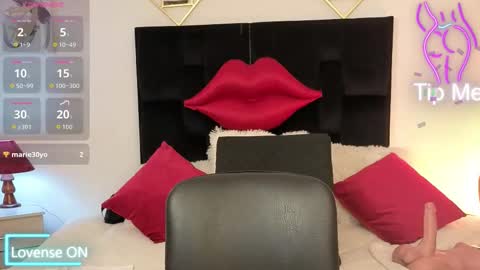 Snapshot of zuly_zahir_01 chatting on 11.05.25 zuly goode online show from 11.05.25