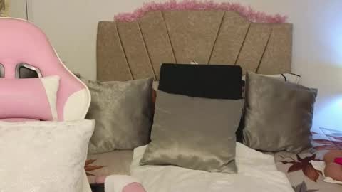 Snapshot of zuly_zahir_01 chatting on 02.11.26 zuly goode online show from 02.11.26