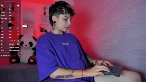 Zury Ramirez online show from 09.18.25