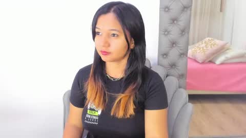 Im Zusan My schedule is from 1030pm to 430 am colombian time online show from 04.29.26
