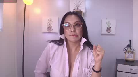 Zuzana21 online show from 04.20.26