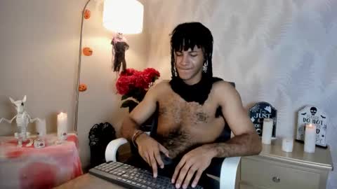 zyan_moreno online show from 10.29.25