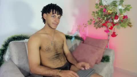 zyan_moreno online show from 11.18.25