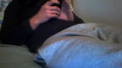 Snapshot of zyggy87 chatting on 12.18.25 zyggy87 online show from 12.18.25