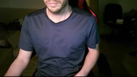 Snapshot of zyriosben chatting on 02.21.25 zyriosben online show from 02.21.25