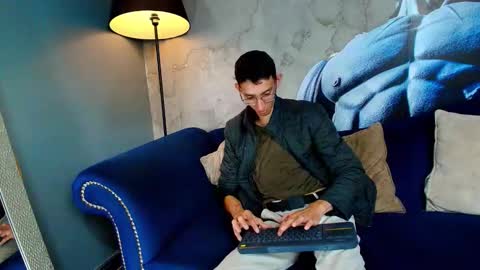 Zyro Nigth online show from 10.28.25