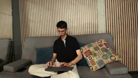 Zyro Nigth online show from 11.13.25