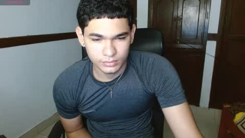Snapshot of zyrosxk chatting on 09.20.25 antonio felipe online show from 09.20.25