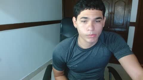 Snapshot of zyrosxk chatting on 09.26.25 antonio felipe online show from 09.26.25