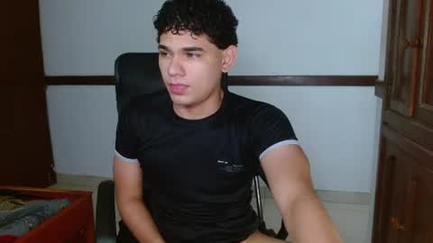Snapshot of zyrosxk chatting on 07.29.26 antonio felipe online show from 07.29.26