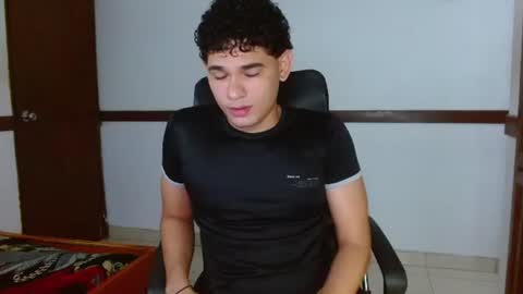 Snapshot of zyrosxk chatting on 08.01.26 antonio felipe online show from 08.01.26