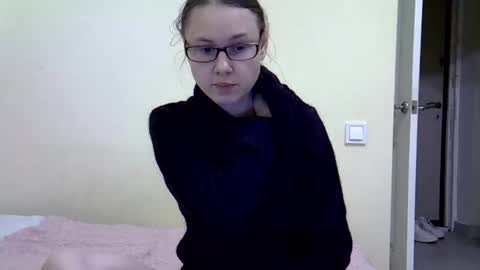 Zyuhre online show from 12.03.24