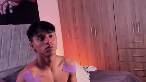 zyzz_1812 online show from 10.13.25