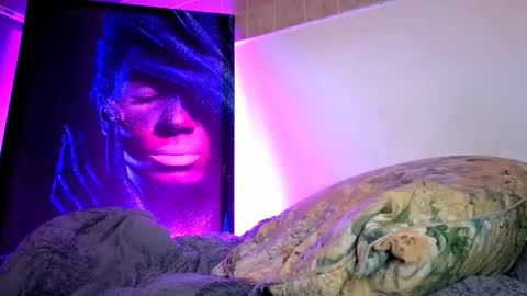 zzarraaa online show from 11.24.25