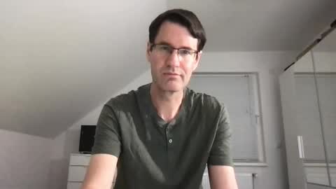Snapshot of zzz123_cam chatting on 09.29.25 zzz123_cam online show from 09.29.25