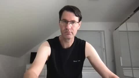 Snapshot of zzz123_cam chatting on 10.25.25 zzz123_cam online show from 10.25.25