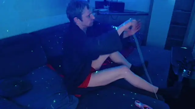 Snapshot of davidgntxxxxx chatting on 12.16.25 davidgntxxxxx online show from 12.16.25