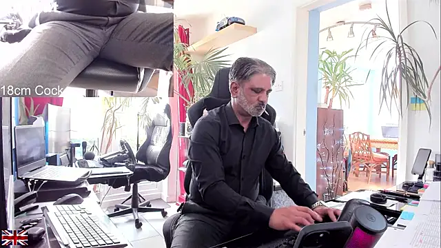 OnlineBossUK online show from 09.08.25