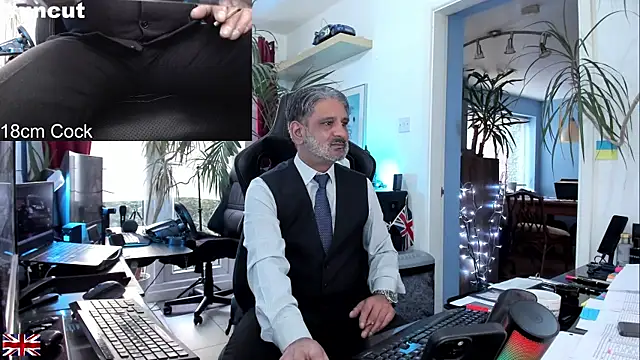 OnlineBossUK online show from 09.11.25