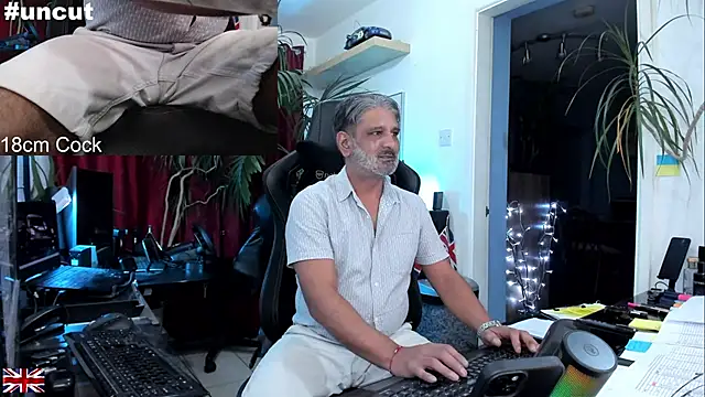 OnlineBossUK online show from 09.12.25