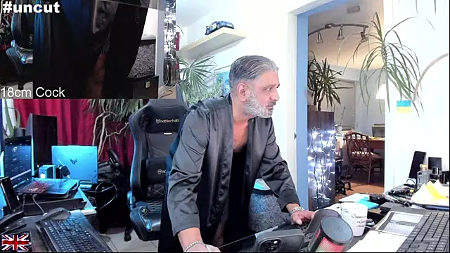 OnlineBossUK online show from 10.18.25