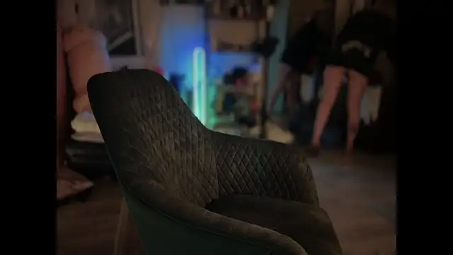 Snapshot of Mannarie_Madsinn chatting on 09.25.25 Mannarie Madsinn online show from 09.25.25