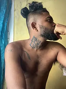 Snapshot of IviedWaster chatting on 02.05.25 IviedWaster online show from 02.05.25