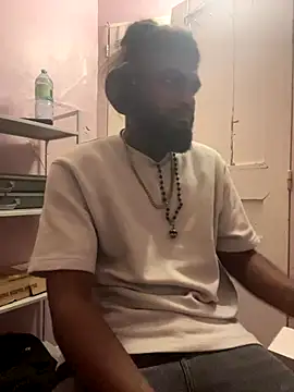 Snapshot of IviedWaster chatting on 11.21.25 IviedWaster online show from 11.21.25