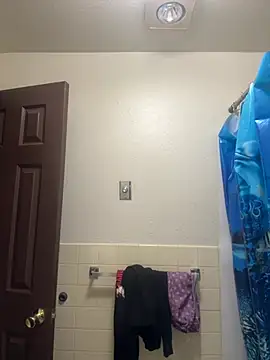 Snapshot of LacieStar chatting on 12.15.24 LacieStar online show from 12.15.24