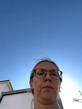 angelmommu online show from 10.04.25