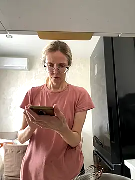 angelmommu online show from 10.30.25