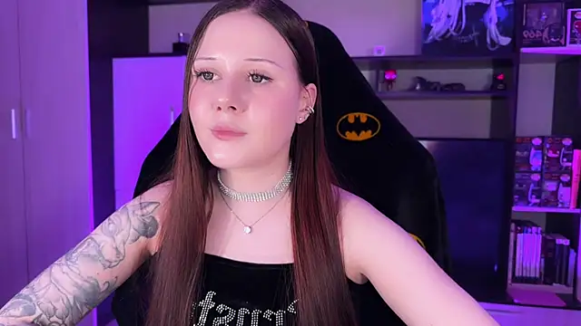 Snapshot of jasminevine chatting on 02.03.26 jasminevine online show from 02.03.26