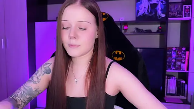 Snapshot of jasminevine chatting on 03.27.26 jasminevine online show from 03.27.26