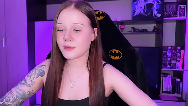 Snapshot of jasminevine chatting on 03.27.26 jasminevine online show from 03.27.26