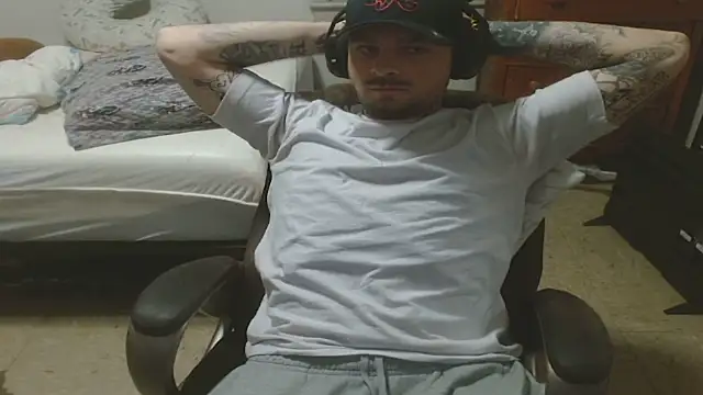 Snapshot of DADDY_KANE8--- chatting on 06.17.26 DADDY KANE8--- online show from 06.17.26