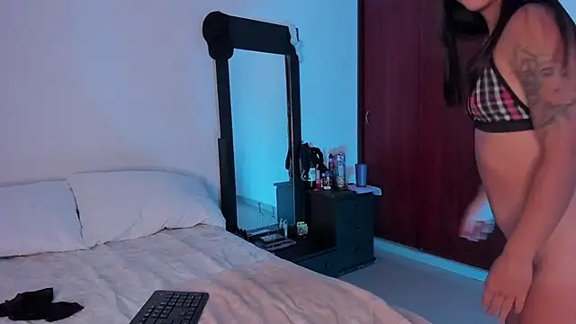 little kayla  online show from 03.01.25