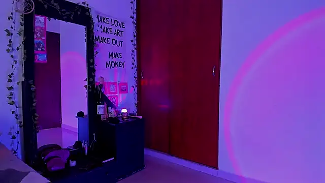 little kayla  online show from 11.28.25