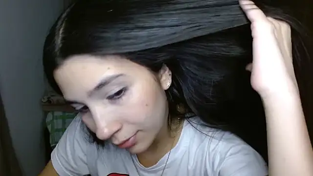 Snapshot of mia__lopez_ chatting on 09.25.25 mia lopez online show from 09.25.25