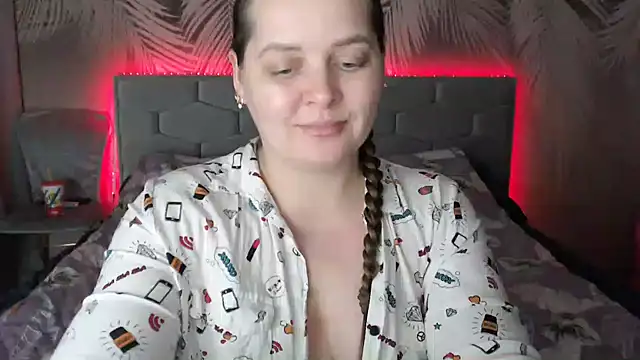 Snapshot of uliastar chatting on 01.13.25 uliastar online show from 01.13.25